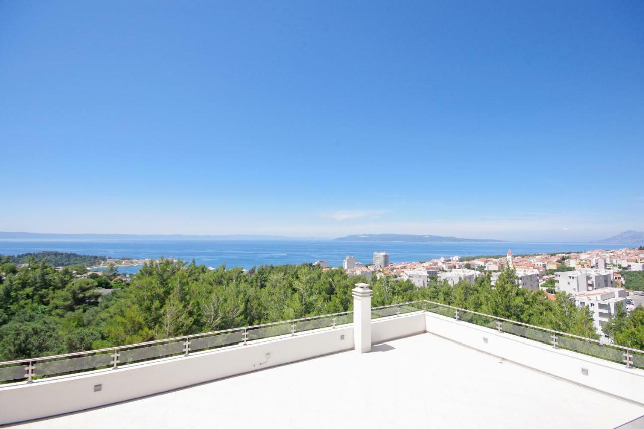 Villa Inis Макарська Екстер'єр фото