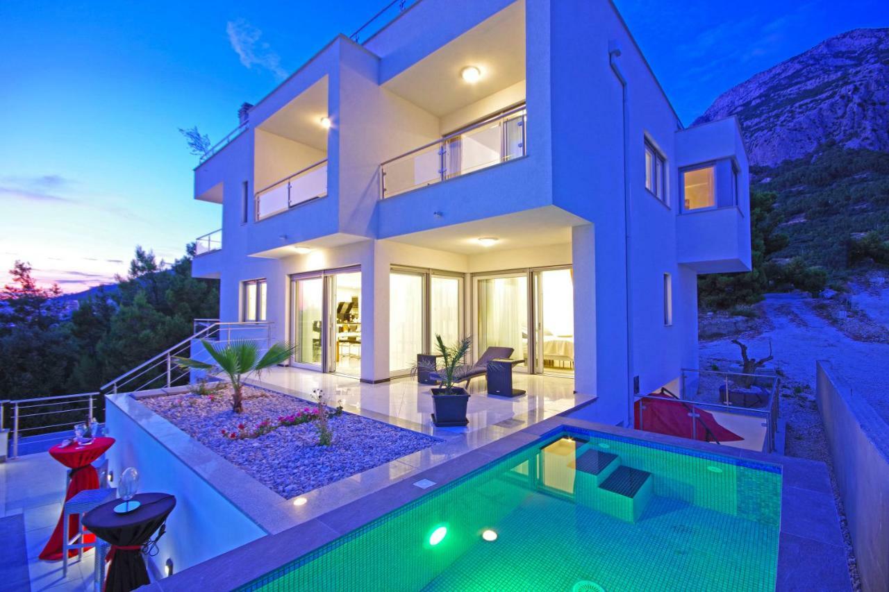 Villa Inis Макарська Екстер'єр фото